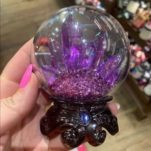 CRYSTAL BALL NIGHTLIGHT
